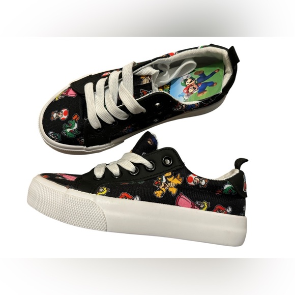 NEW- Super Mario Kids Shoes- Sneakers/Tennis Shoes Size -12 Little Kids/Toddlers - Picture 7 of 11